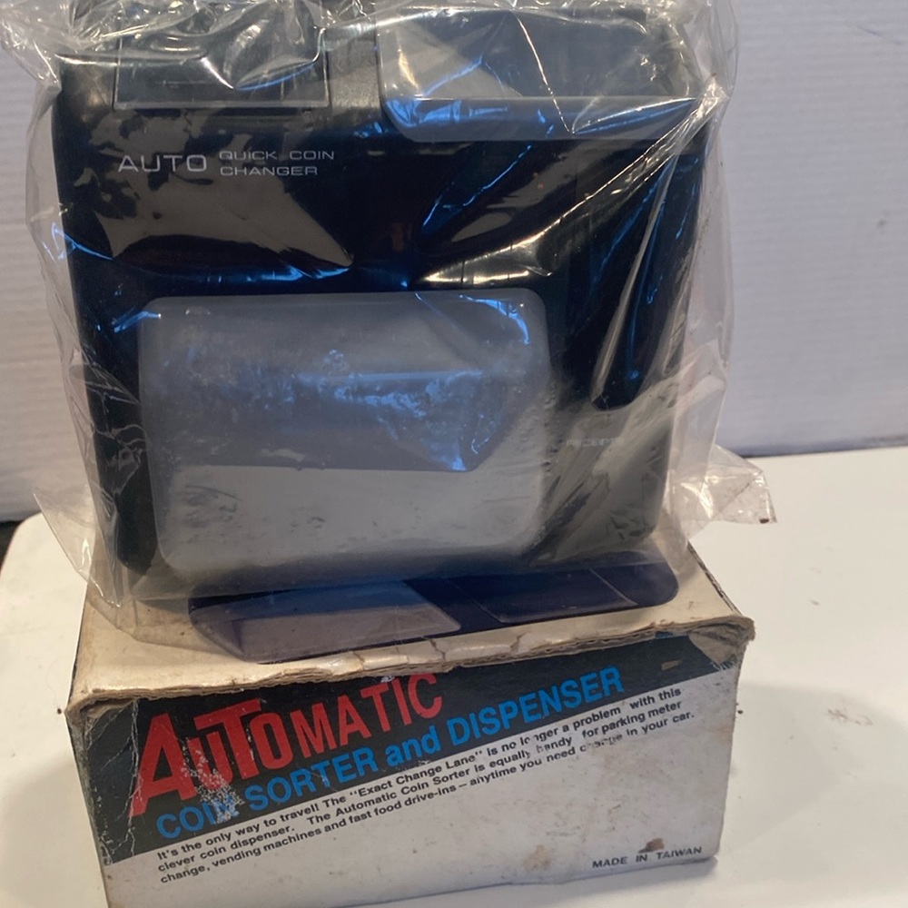 NIB & Vintage Automatic Coin Sorter & Dispenser